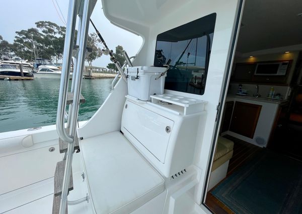 Cabo 35 Flybridge image