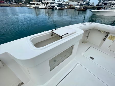 Cabo 35 Flybridge image