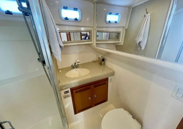 Cabo 35 Flybridge image