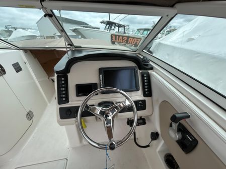 Robalo 247 Dual Console image