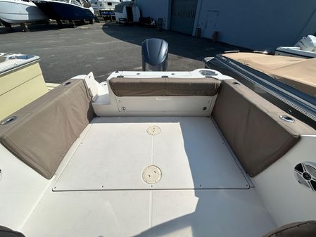 Robalo 247 Dual Console image