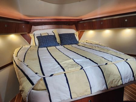 Tiara Yachts 3600 Sovran image