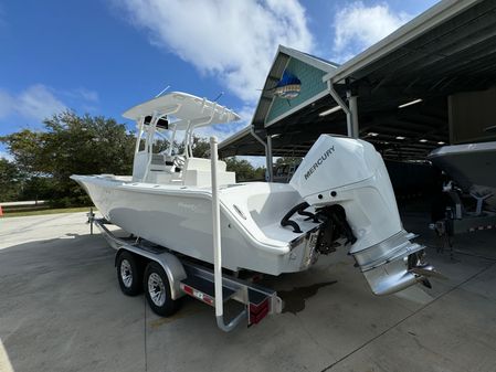 Front Runner 26 Center Console image