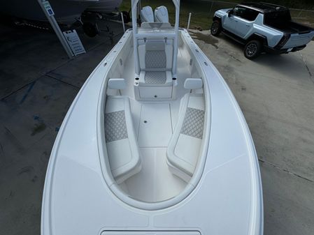 Front Runner 26 Center Console image