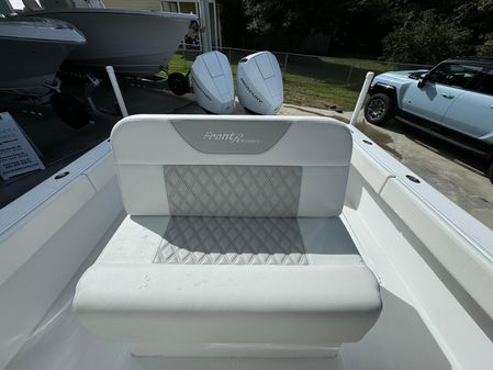 Front Runner 26 Center Console image