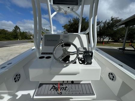 Front Runner 26 Center Console image