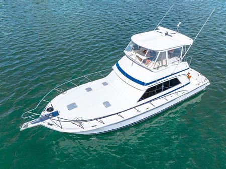 Riviera 43 Flybridge image