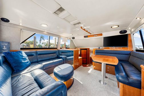 Riviera 43 Flybridge image