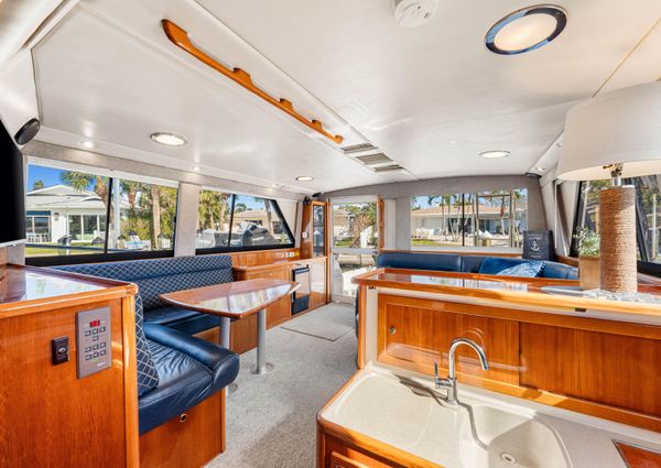 Riviera 43 Flybridge image