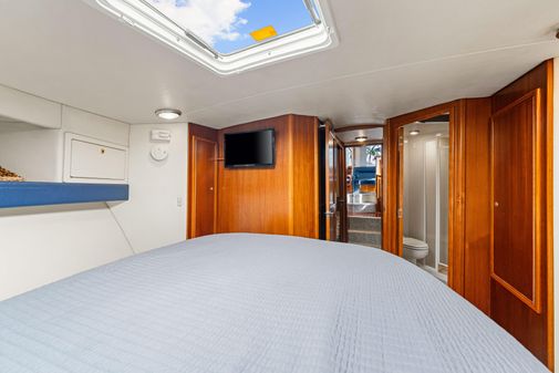 Riviera 43 Flybridge image