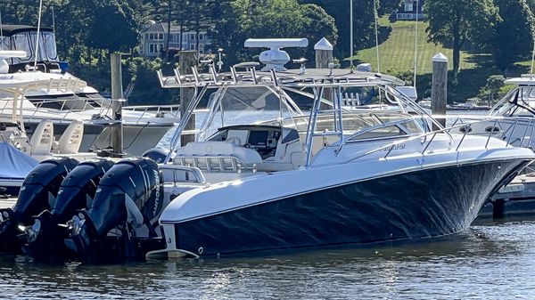Fountain 38 LX
