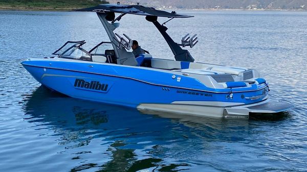 Malibu Wakesetter 23 LSV 