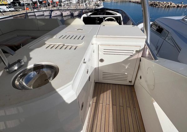 Sunseeker 75 Yacht image