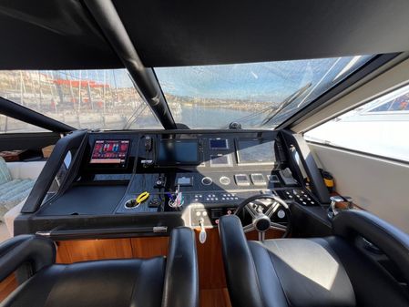 Sunseeker 75 Yacht image