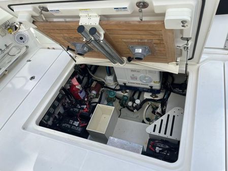 Boston Whaler 420 Outrage image