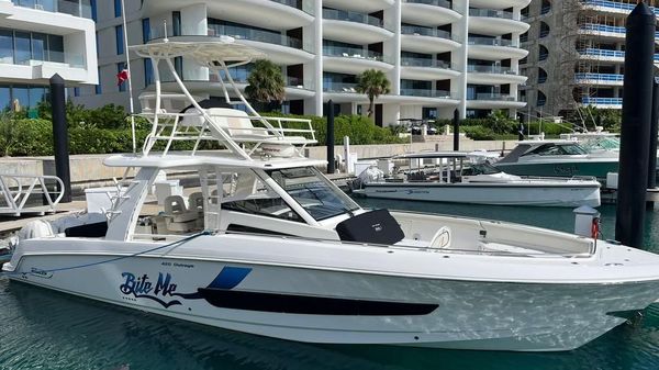 Boston Whaler 420 Outrage 