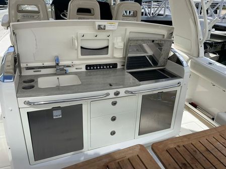 Boston Whaler 420 Outrage image