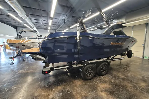 Mastercraft X24 image