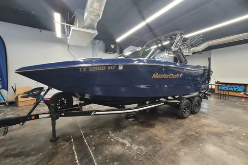 MasterCraft X24 image