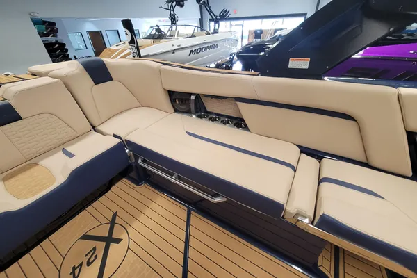 Mastercraft X24 image