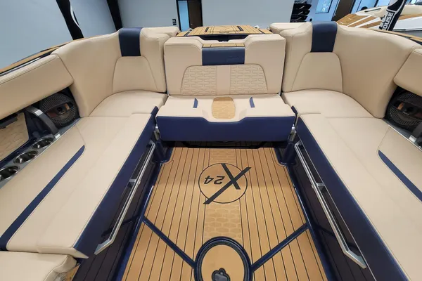 Mastercraft X24 image