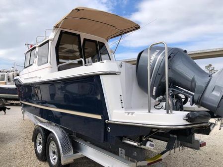 Ranger-tugs R-25-OUTBOARD image