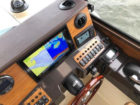 Ranger-tugs R-25-OUTBOARD image