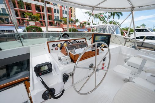 Tollycraft Pilothouse image