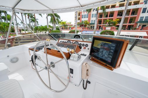 Tollycraft Pilothouse image