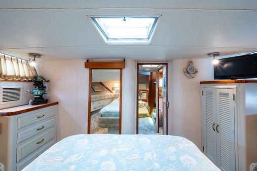 Tollycraft Pilothouse image