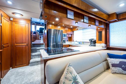 Tollycraft Pilothouse image