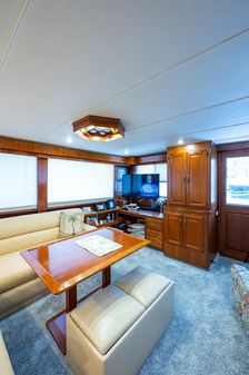 Tollycraft Pilothouse image