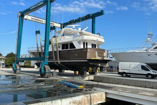 Tollycraft Pilothouse image