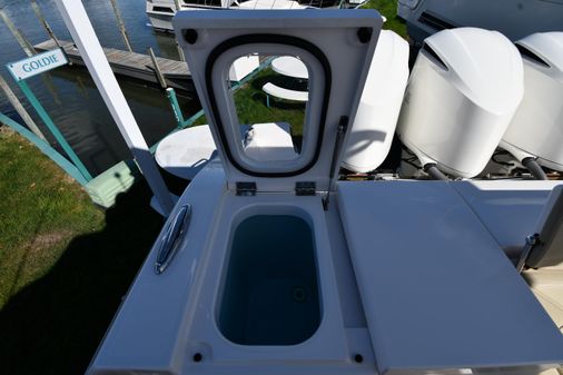 Pursuit S-368-SPORT image