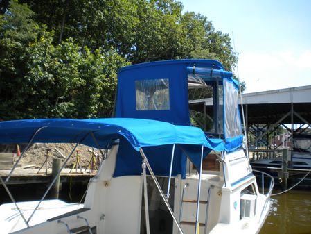 Pacemaker 26 Flybridge Cruiser image