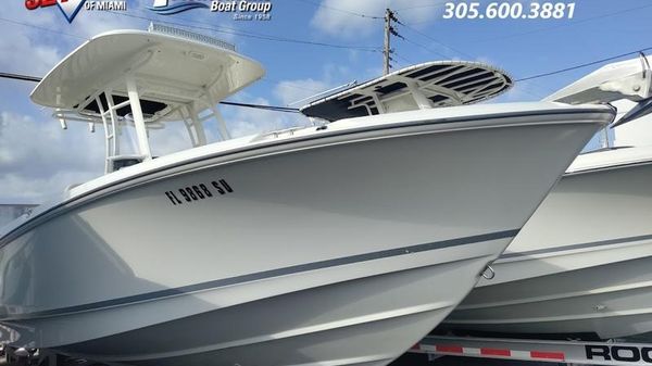 Boston Whaler 230 Outrage