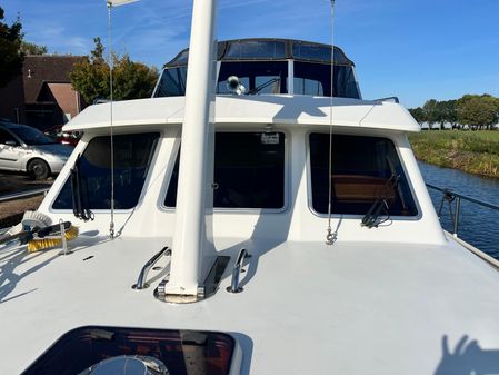 Linssen 43 SL Twin image