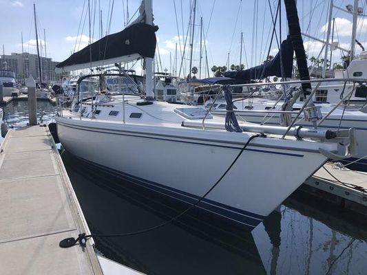 Catalina 42 Mk I - main image