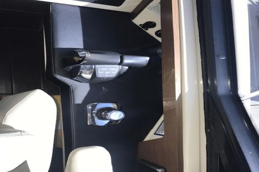 Sea Ray 510 Sundancer image