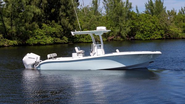 Yellowfin 26 Hybrid image