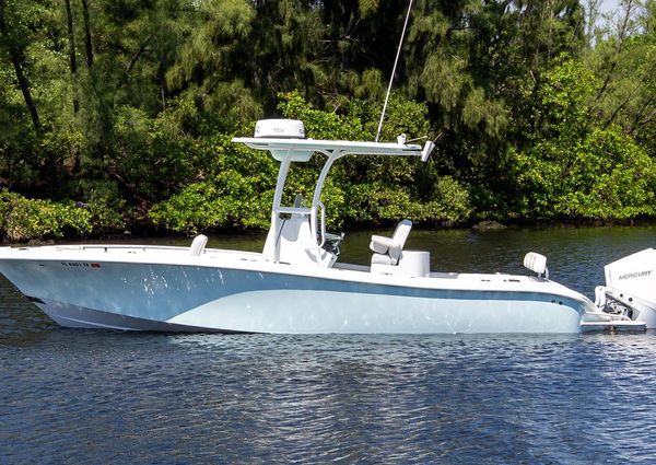 Yellowfin 26 Hybrid image