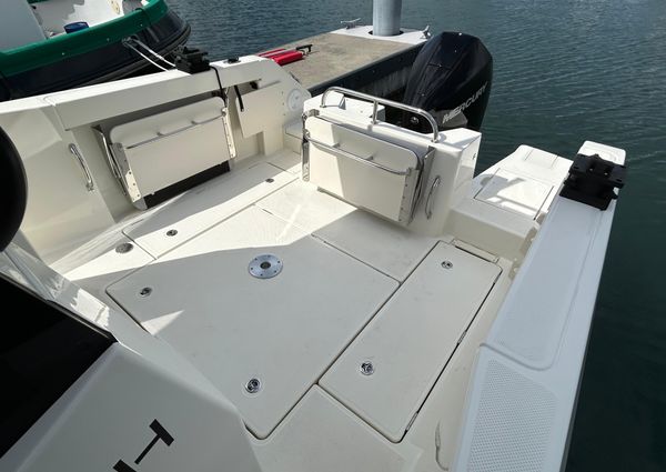 Trophy T23-PILOTHOUSE image