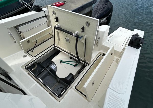 Trophy T23-PILOTHOUSE image