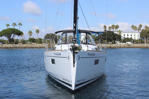 Beneteau Oceanis 38.1 image