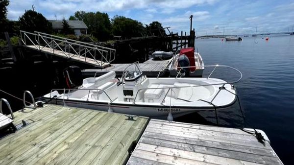 Boston Whaler 170 Montauk 