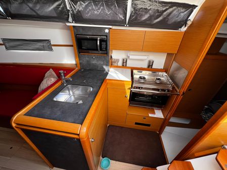 Jeanneau Sun Odyssey 349 image