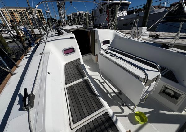 Jeanneau Sun Odyssey 349 image