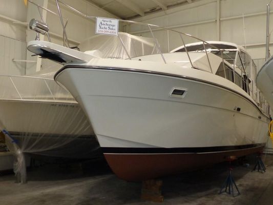Chris-Craft 381 Catalina - main image