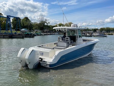 Boston Whaler 330 Outrage image