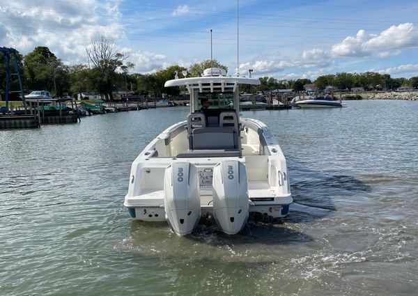 Boston Whaler 330 Outrage image